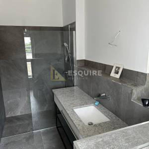 ROGOZNICA - Novoizgrađena villa s bazenom i predivni pogledom