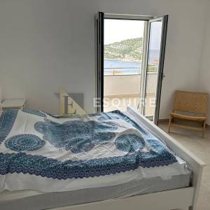 ROGOZNICA - Novoizgrađena villa s bazenom i predivni pogledom