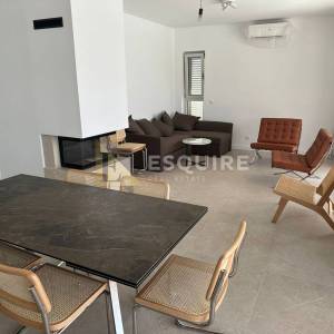 ROGOZNICA - Novoizgrađena villa s bazenom i predivni pogledom
