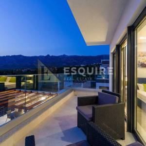 ROVANJSKA - Vila katnica s bazenom i velikim vrtom u blizini mora - 270m2