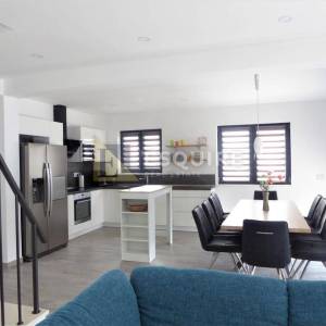 ROVANJSKA - Vila katnica s bazenom i velikim vrtom u blizini mora - 270m2
