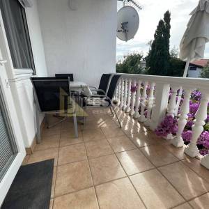 SABUNIKE - Apartmanska kuća sa 6 jedinica - 300m2