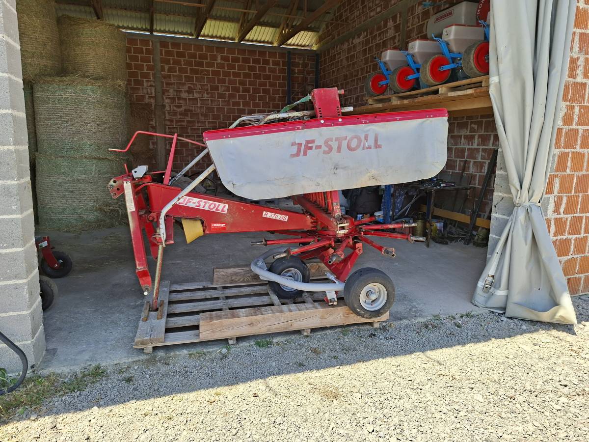 Sakupljač sijena JF-STOLL tandem