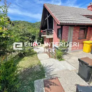 Samobor, Anindol – obiteljska kuća 180 m² na parceli od 523 m²