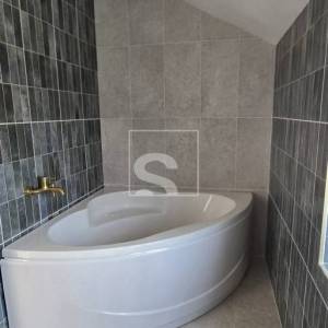 Samostojeća kuća u Čabrunići, 3 spavaće sobe, bazen