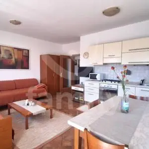 ŠARMANTAN JEDNOSOBAN STAN NA 500 M OD MORA U ROVINJU