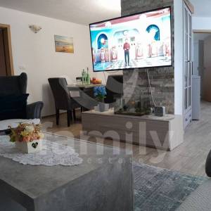 ŠARMANTAN STAN S VRTOM U MIRNOM DIJELU MEDULINA