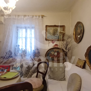 ŠARMANTNA STARA KUĆA U PULI KOJA ČEKA OBNOVU