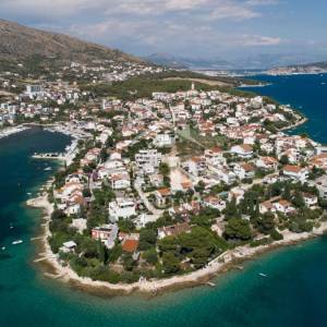 Seget Vranjica/Luksuzna vila 50 m od mora