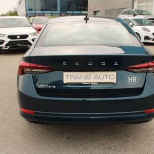 Škoda Octavia 2.0 TDi DSG 150ks *LED, NAVIGACIJA*