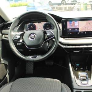 Škoda Octavia Combi 2.0 TDi DSG *LED, NAVIGACIJA*