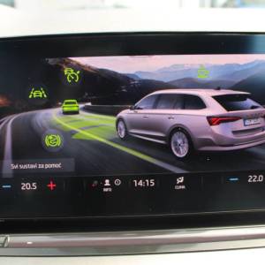Škoda Octavia Combi 2.0 TDi DSG *LED, NAVIGACIJA*