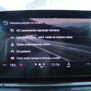 Škoda Octavia Combi 2.0 TDi DSG 150ks *LED, NAVIGACIJA*