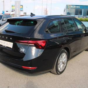 Škoda Octavia Combi 2.0 TDi DSG 150ks *LED, NAVIGACIJA*