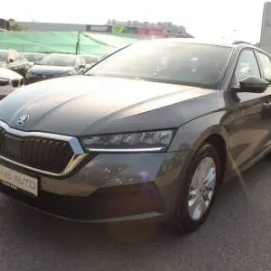 Škoda Octavia Combi 2.0 TDi *LED, NAVIGACIJA, KAMERA*