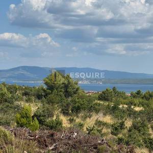 SLIVNICA - Građevinsko zemljište poslovno industrijske namjene od 2.170 m2!!