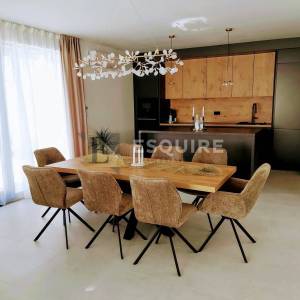 ŠOLTA Urbana luksuzna villa uz more - 237m2