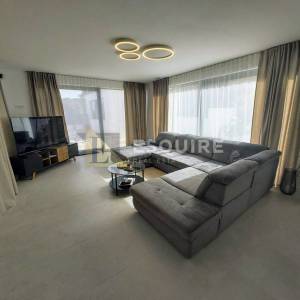 ŠOLTA Urbana luksuzna villa uz more - 237m2