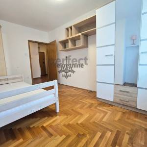 ŠPANSKO, ANTUNA ŠOLJANA, I. kat, lift, 3-soban stan, garaža, šupa