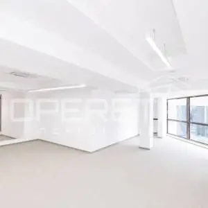 Split 3 – poslovni prostor 940 m2 s 22 ureda i portirnicom