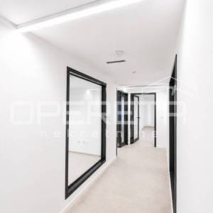 Split 3 – poslovni prostor 940 m2 s 22 ureda i portirnicom