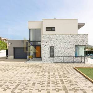 SPLIT - URBAN VILLA WITH THE VIEW
