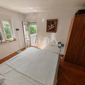 Stan 72m2 sa dva balkona i parlingom