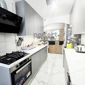 Velika Gorica-Podbrežnica, uređen 3-sobni stan 68m2, spremište