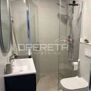 STAN S POGLEDOM NA MORE U RUKAVCU – OTOK VIS, NEPOSREDNO IZNAD PLAŽE SREBRNA