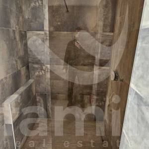 STAN U NOVOGRADNJI S BAZENOM, VRTOM I GARAŽOM