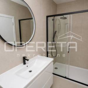 Stara Novalja  - 6 etažiranih apartmana prvi red do mora