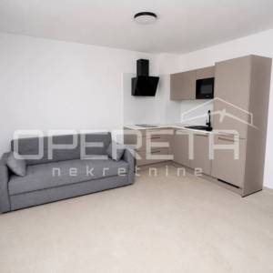 Stara Novalja  - 6 etažiranih apartmana prvi red do mora