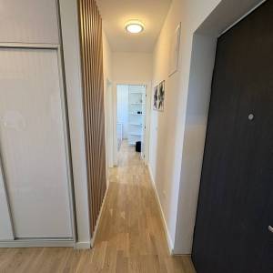 Stara Novalja: trosobni apartman+2 PM! 30m do mora