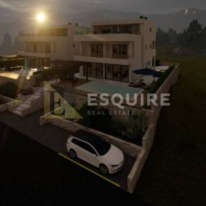 STARIGRAD - Četverosobna luksuzna vila s bazenom - 251m2