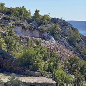 STARIGRAD - PAKLENICA Građevinsko zemljište s projektom - 1500m2
