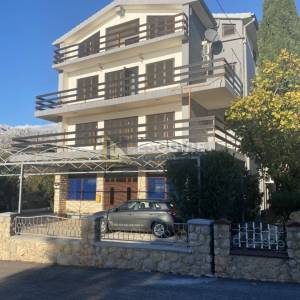 STARIGRAD - PAKLENICA - Kuća, drugi red do mora - 695m2