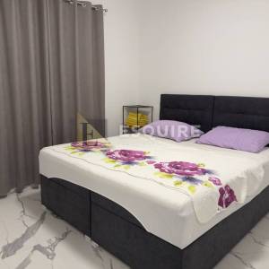 SUKOŠAN . dvosoban namješten uređen apartman na 1. katu!!!