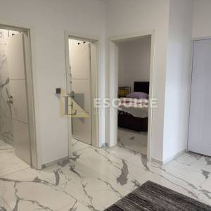 SUKOŠAN . dvosoban namješten uređen apartman na 1. katu!!!