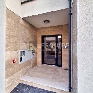 SUKOŠAN - Dvosoban penthouse S5, izlaz iz stana na krovnu terasu - 92m2!