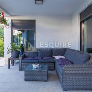 SUKOŠAN - Kuća sa tri stana ukupne stambene površine - 345m2