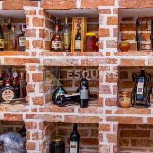 SUKOŠAN - Kuća sa tri stana ukupne stambene površine - 345m2