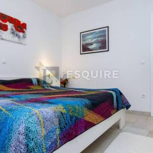 SUKOŠAN - Kuća sa tri stana ukupne stambene površine - 345m2
