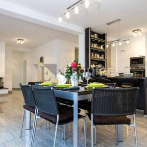 SUKOŠAN - Kuća sa tri stana ukupne stambene površine - 345m2