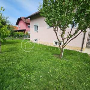 Sveta Nedelja/ Bestovje/četverosobni stan u kući 100,00 m2/ NAJAM