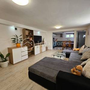 Sveta Nedelja/ Bestovje/četverosobni stan u kući 100,00 m2/ NAJAM