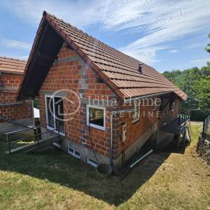 Sveta Nedelja/SVETONEDELJSKI BREG/kuća za život ili investiciju/POVOLJNO!