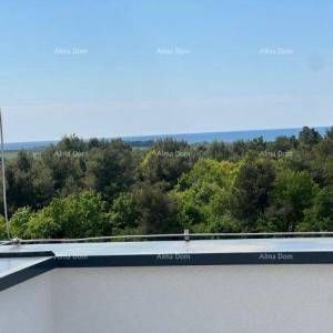 Tar – Vabriga | Moderan dvoetažni stan s impresivnom krovnom terasom od 110 m²