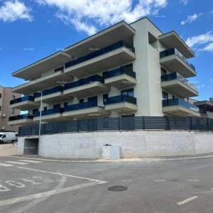 Tar – Vabriga | Moderan dvoetažni stan s impresivnom krovnom terasom od 110 m²