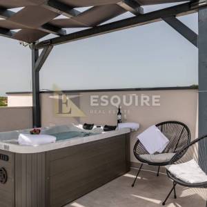 TINJ - LUKSUZNA VILLA s velikom okucnicom