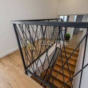 TINJ - LUKSUZNA VILLA s velikom okucnicom